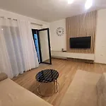Newborn Suite Apartments Vlore